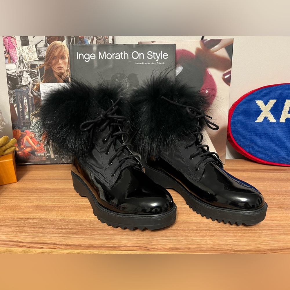 CLOUD NINE SHEEPSKIN boots with real fur